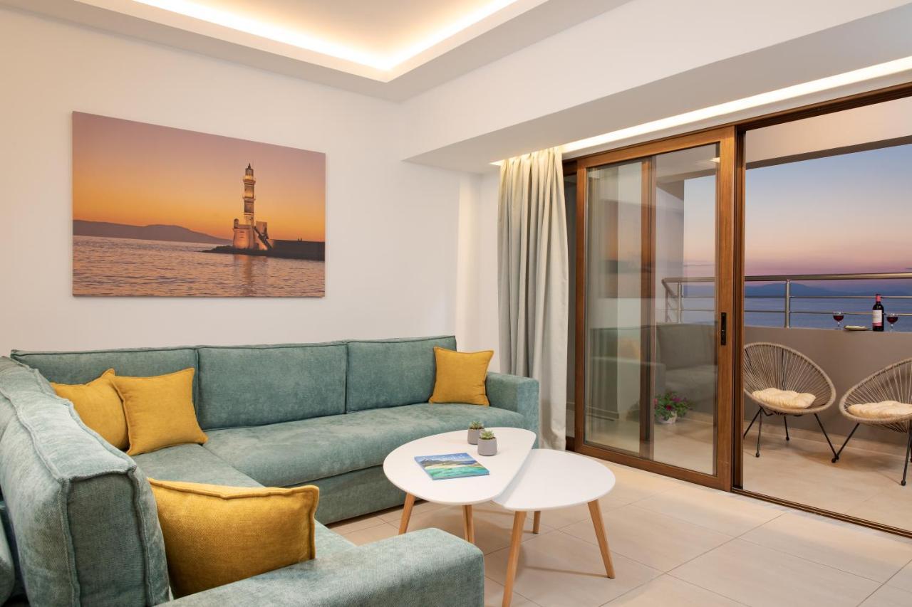 Overview Chania With Sea View And Amazing Sunset Chrissi Akti Chania Exterior foto