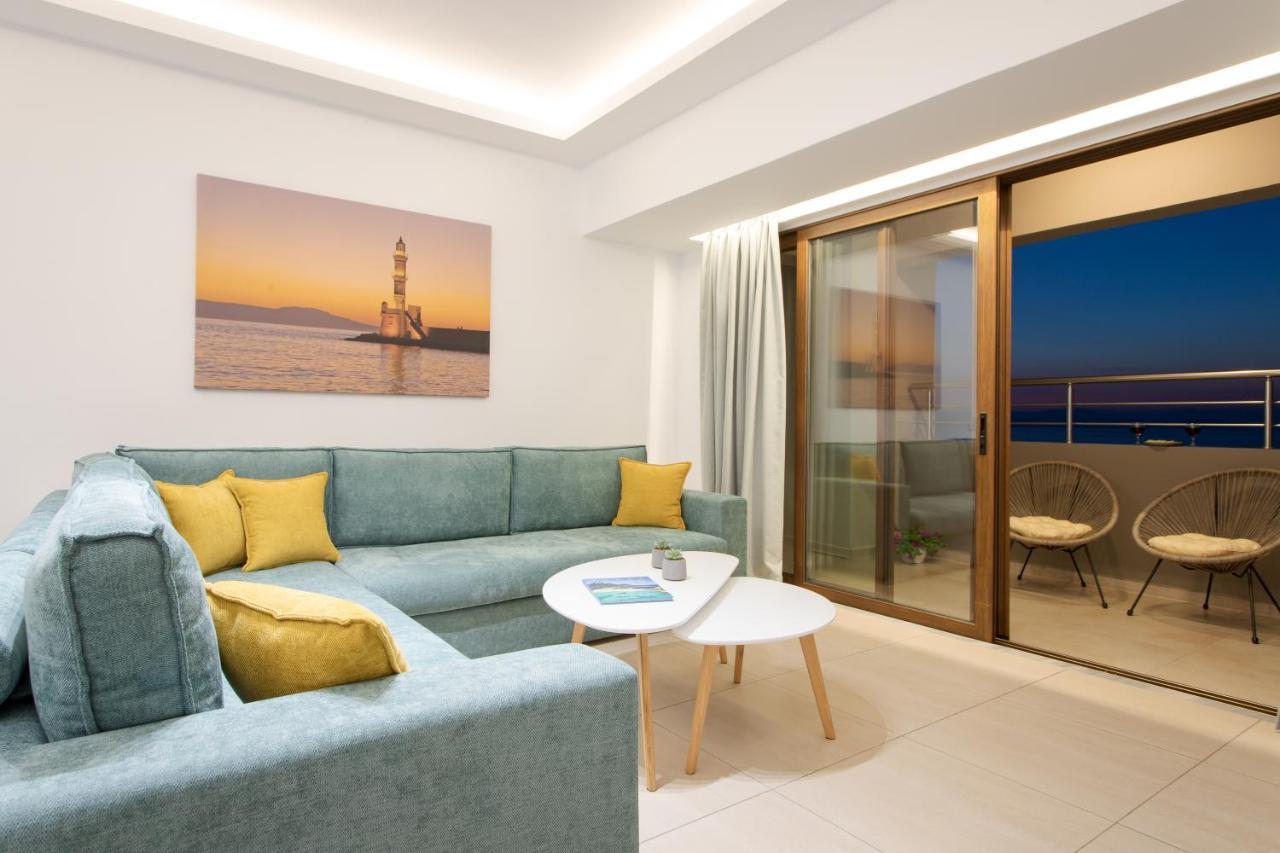 Overview Chania With Sea View And Amazing Sunset Chrissi Akti Chania Exterior foto